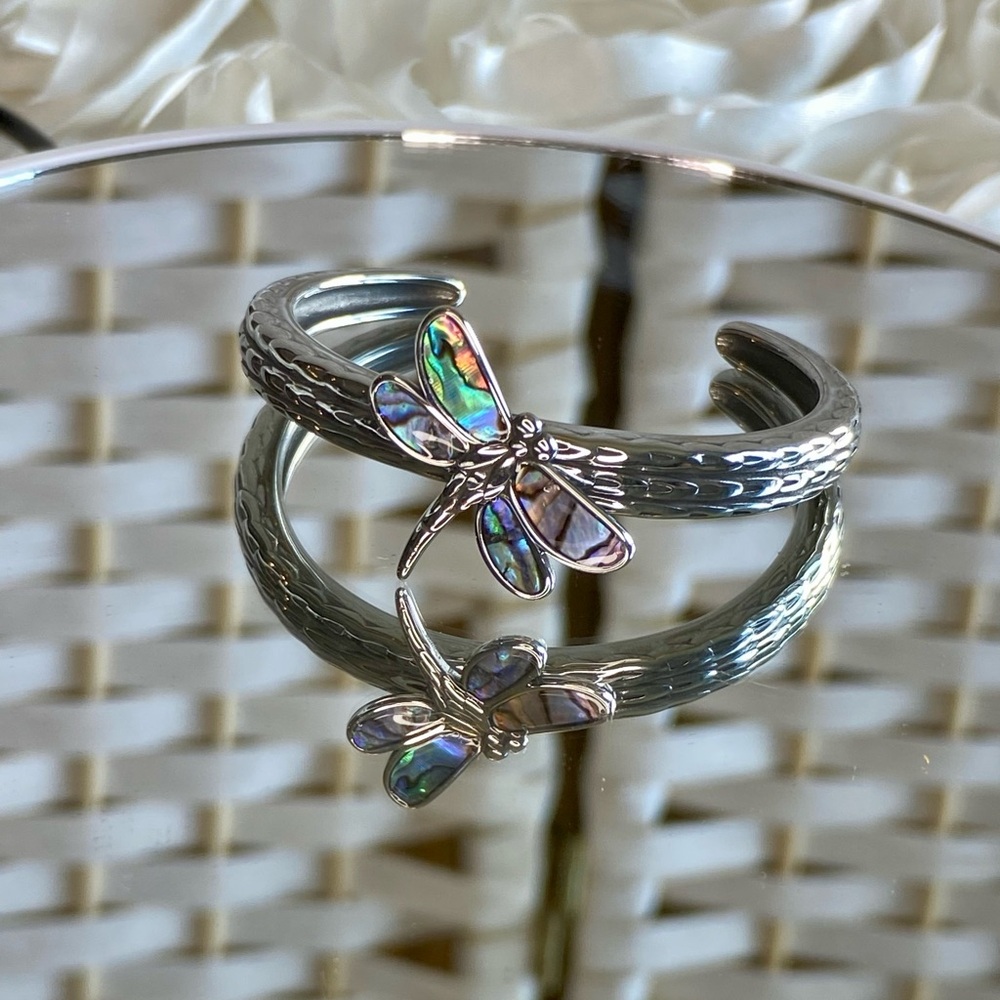 NWT Abalone Shell Dragonfly Cuff Bracelet in Black Oxidized Stainless Steel 7.5”